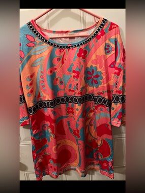 Vibrant Pink Floral-Print Women’s Top